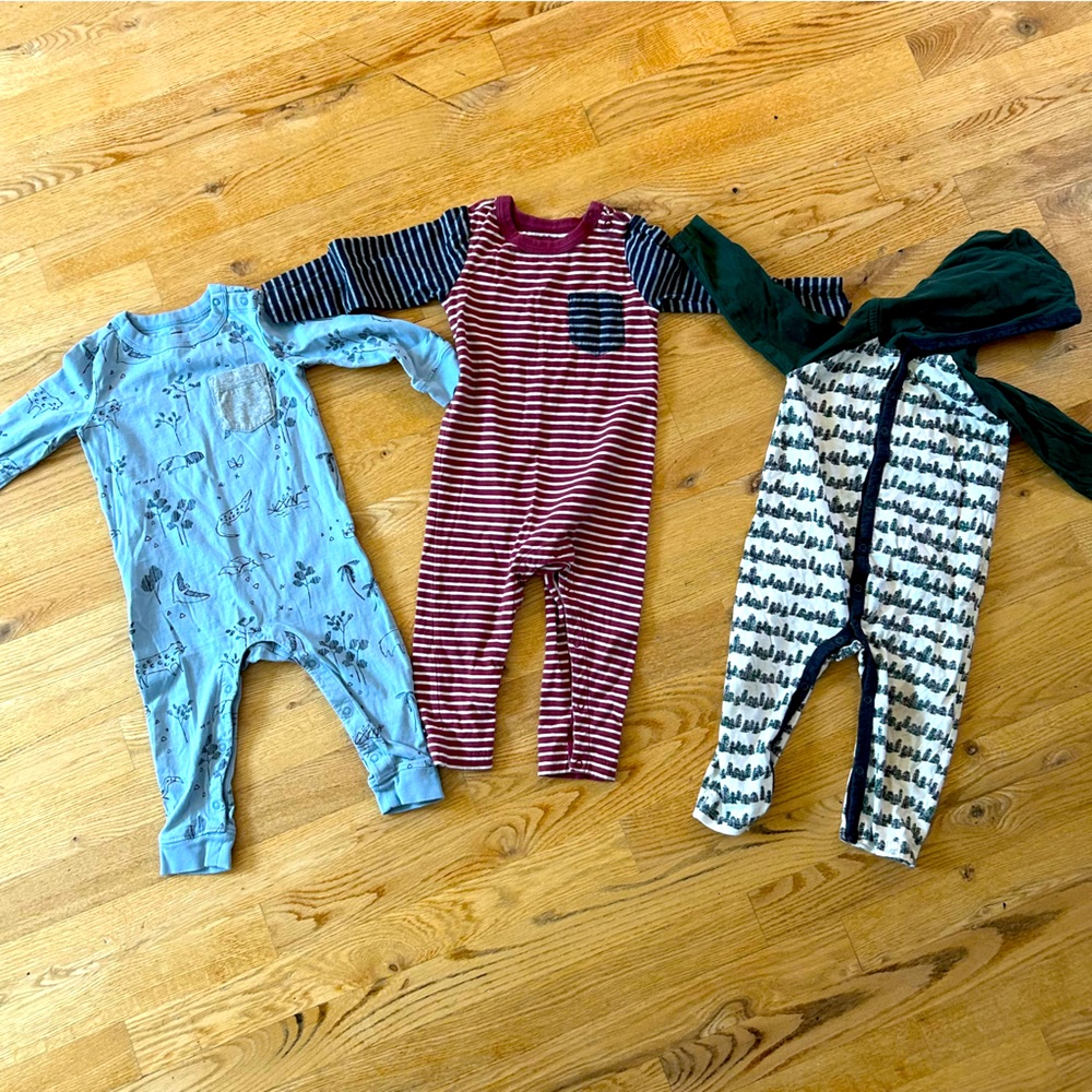 Lot of 3 long sleeve outfits